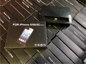 ○Z37未使用 FOR iPhone 5/5S/5C ドッグ 卓上ホルダー 238個セット○