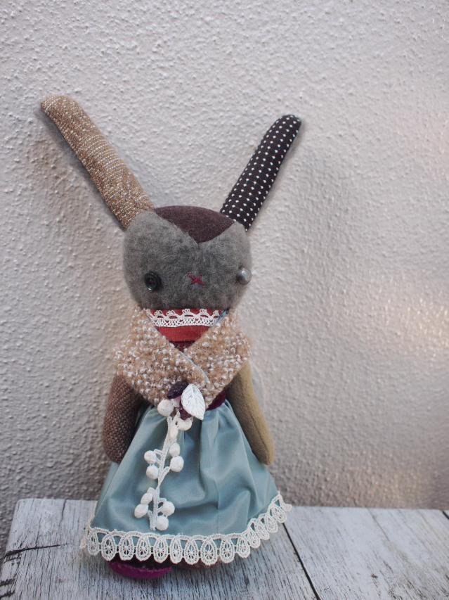 Used handmade rabbit doll with an atmosphere ☆ Stuffed toy doll, toy, game, doll, character doll, others