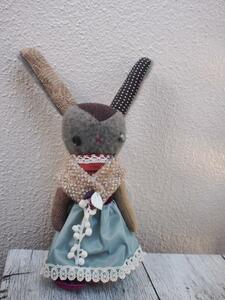 Art hand Auction Used handmade rabbit doll with a unique feel ☆ Stuffed doll, toy, game, doll, Character Doll, others