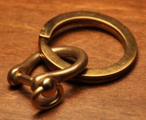 Brass brass purity cloth solid brass harp type shackle key holder leather craft parts metal fittings made in Japan 2