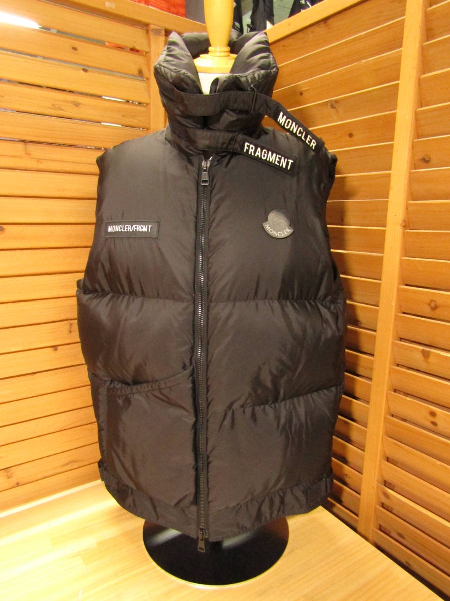 最終値下げ! モンクレールダウンベストTENAY GILET ブラックサイズ3-