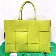 国内正規品 未使用 2022SS BOTTEGA VENETA ボッテガヴェネタ ARCO アルコ トートバッグ KIWI イエロー系 保存袋・レシート・取扱説明書_画像1