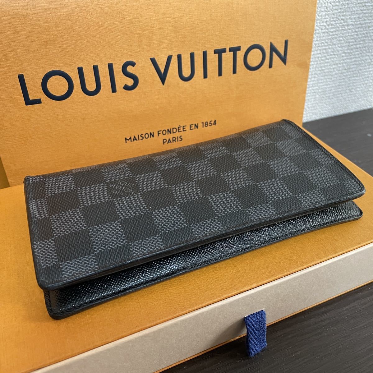 ヤフオク! - ブランド別の中古品・新品・古着一覧
