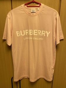正規 22SS BURBERRY LONDON ENGLAND バーバリー by Riccardo Tisci ロゴ プリント Tシャツ ピンク XS THTHAGAR129SAM 8010224