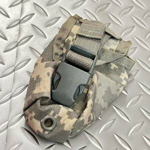 米軍実物 陸軍　MOLLEII　FLASH BANG GRENADE POUCH コレクション　(INV D40)