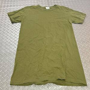 米軍放出品 Tシャツ　 　サバゲー　ランニング　OD MEDIUM 吸収性抜群　(INV G68)