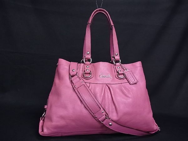 素敵でユニークな 未使用。COACH コーチ。BEAT ビート 4593。2way