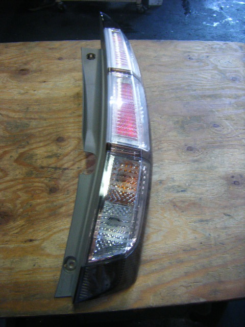完璧 ホンダ ストリーム LEDテールランプ スモーク tessiturasdenos.com.br