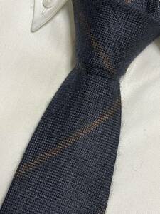 美品 ″Ermenegildo Zegna″ エルメネジルドゼニア 細身 ストライプ カシミア100% ブランドネクタイ 211398