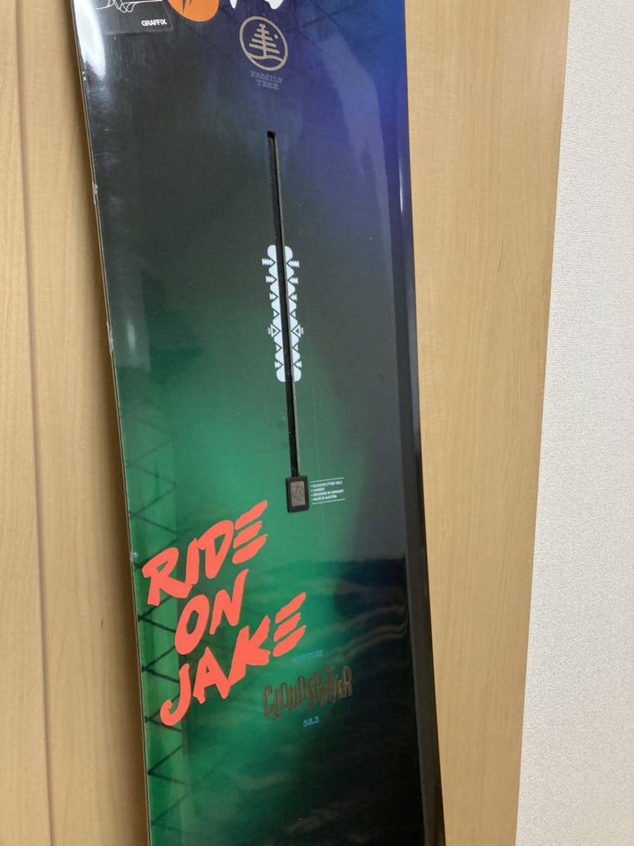 は自分にプチご褒美を BURTON FAMILY TREE CLOUD SPLITTER 158.3