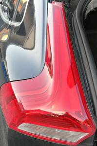 25 year Volvo V40 T4 DBA-MB4164T left tail lamp 