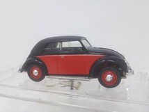 ■ VITTESSEビテス 1/43 VOLKWAGEN 1949 Closed Cabriolet 赤×黒 フォルクスワーゲンビートル ミニカー_画像4