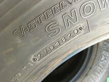 e803-2-11 ☆265/60R22.5 BS 中古4本セット♪ ブリヂストン W910 スタッドレス 2021/20年製 溝たっぷり！ k240_画像10