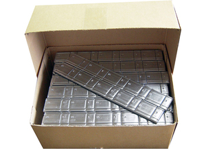 泉産業貿易 鉛製接着式バランスウェイト 板タイプ 5g＋10g 黒テープ 刻印無 ST NO.17-2/B 入数：6KG入(5個×80本)×20箱
