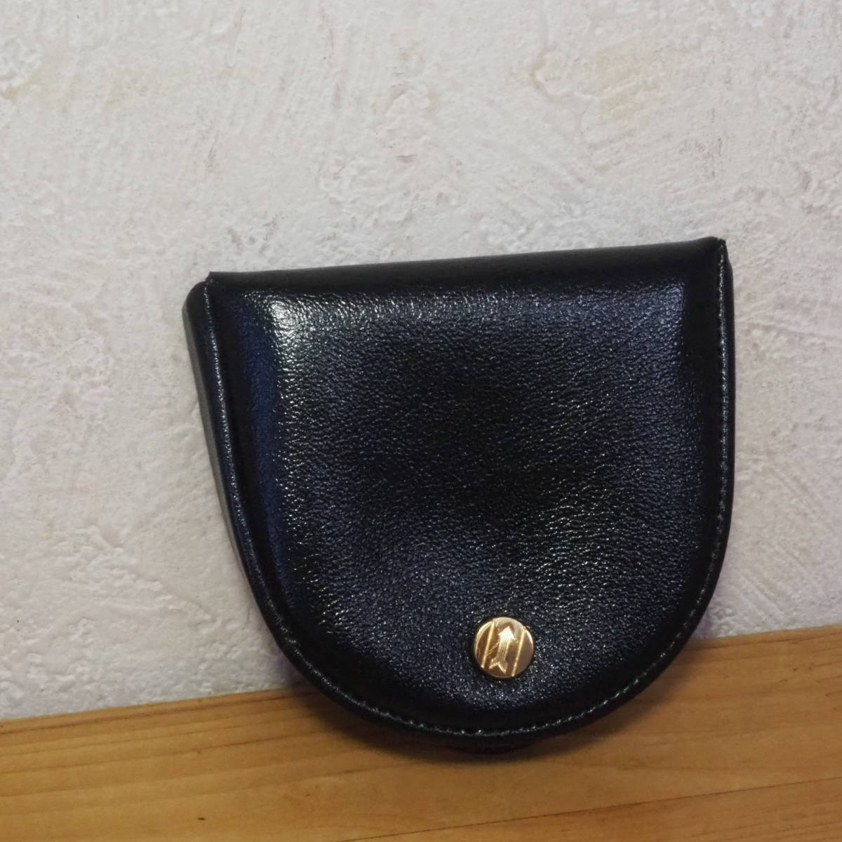 カテゴリ LOEWE - 新品 未使用 ロエベ 馬蹄型 コインケース 小銭入れの