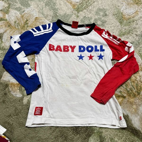 数回使用BABYDOLL白×ロゴ柄長袖Tシャツサイズ130