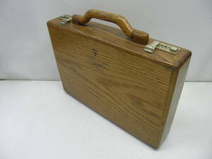 Old! natural tree made! attache case! key attaching!44×30×8.5cm( wood grain )