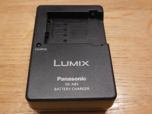  Panasonic LUMIX battery charger charger DE-83A secondhand goods 