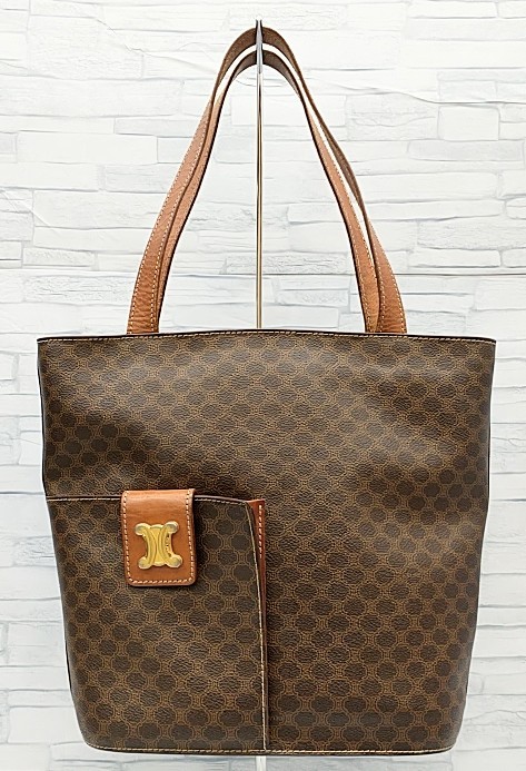 CELINE M95ã®å€æ®µãšäŸ¡æ Œæšç§»ã¯ïŒïœ31ä»¶ã®å£²è²·æ
å ±ãéèšããCELINE M95 ...