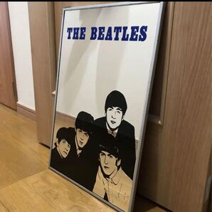 ビートルズ絵柄鏡 貴商品 (同じ物は探しても見つからない商品)ビートルズファンにはたまらない。