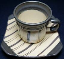 昭和期　ロマンス　恋人　コーヒーカップ＆ソーサー　黒帯　織部焼（Oribe）　陶磁器研究_画像5