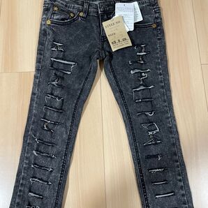 d.i.a. デニムパンツ