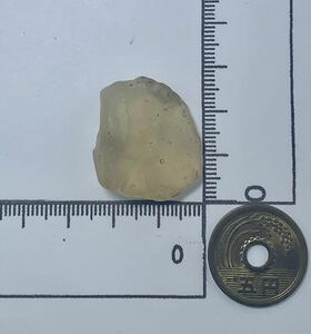 NO:00392　リビアングラス　天然ガラス　天然石 原石 鉱物 鉱物標本 結晶　パワーストーン