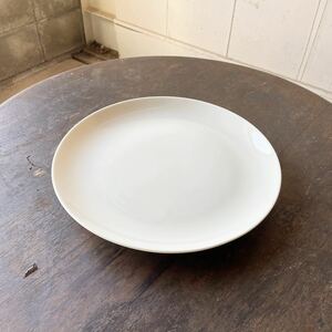 2枚set クリーム色 シンプル皿 デットストック 陶器 検: 白磁 ディナープレート パスタ ランチ モーニング レトロ ビンテージ アンティーク