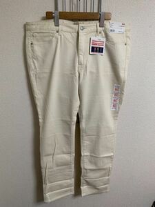 新品（タグ付き）UNIQLO ユニクロ　ヒートテックスキニーフィットストレートジーンズ　白系　36サイズ