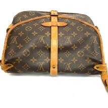 仙37【１円スタート】　LOUIS VUITTON　ルイ・ヴィトン　 ショルダーバッグ ソミュール30 LV　モノグラム　ブラウン M42256_画像3