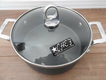 ★☆未使用/CHEF　シェフ　CASSEROLE 両手鍋　蓋付　グレー　シルバー　18ｃｍ　鍋敷き付　☆★_画像3