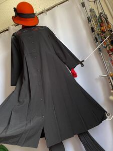 ヤフオク! -シビラ ワンピース 黒の中古品・新品・未使用品一覧