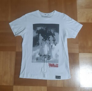 ユニクロ　UNIQLO　トランスフォーマー　Tシャツ　M 　TRANSFORMERS 　UT　オプティマスプライム