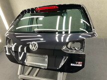 VW068 AU ゴルフ7 ヴァリアント TSI ハイライン BMT リアゲート/バック ドア ◆LC9X ディープブラックPE ★変形無し 【動画有り】○_画像4