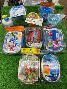 0H8008 Anpanman The Cars Tomica character . lunch box set 0