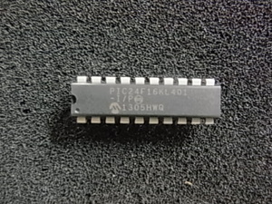 マイクロチップ　16ビット処理　&　32MHz　PIC24F16KL401-IP-[BOX116-4]