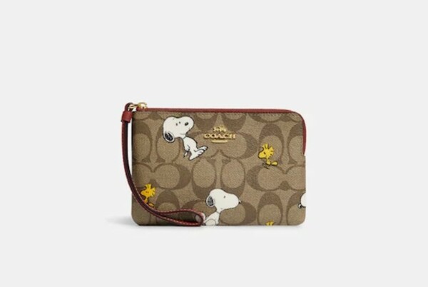 新品　COACH X PEANUTS　コーナー ジップ リストレット　シグネチャー　スヌーピー ウッドストック　コーチ　ポーチ