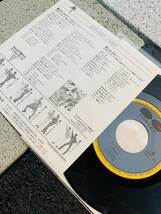 record　レコード　とんねるず　嵐のマッチョマン　1988年5月21日リリース　オリジナル本命盤　1円スタート_画像10