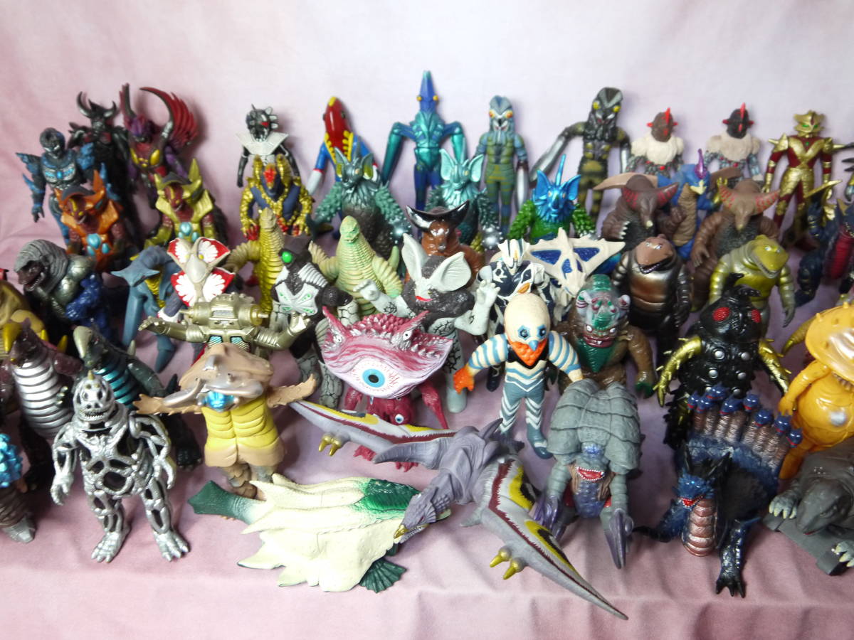 スレによる⇤ ウルトラ怪獣シリーズ 怪獣ソフビ 52体セット 大量 PYxeo