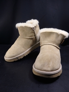 UGG ベージュ　S/N3352　22ｃｍ　ムートン　ショート　ミニベイリーボタン　ブーツ