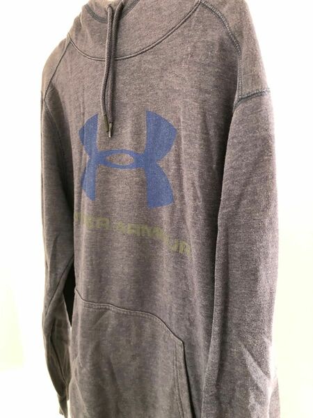 ■アンダーアーマー　裏起毛プルパーカー UNDER ARMOUR