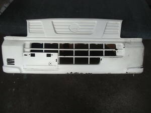 日産　クリッパー　NT１００　７１７１１－８２M２　フロントバンパー　中古品