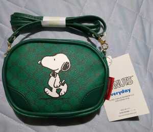 【新品・未使用品】★ラスト１点につき再出品なし★スヌーピー PEANUTS しまむら　ショルダーバッグ　セリーヌ風　マカダム柄　グリーン