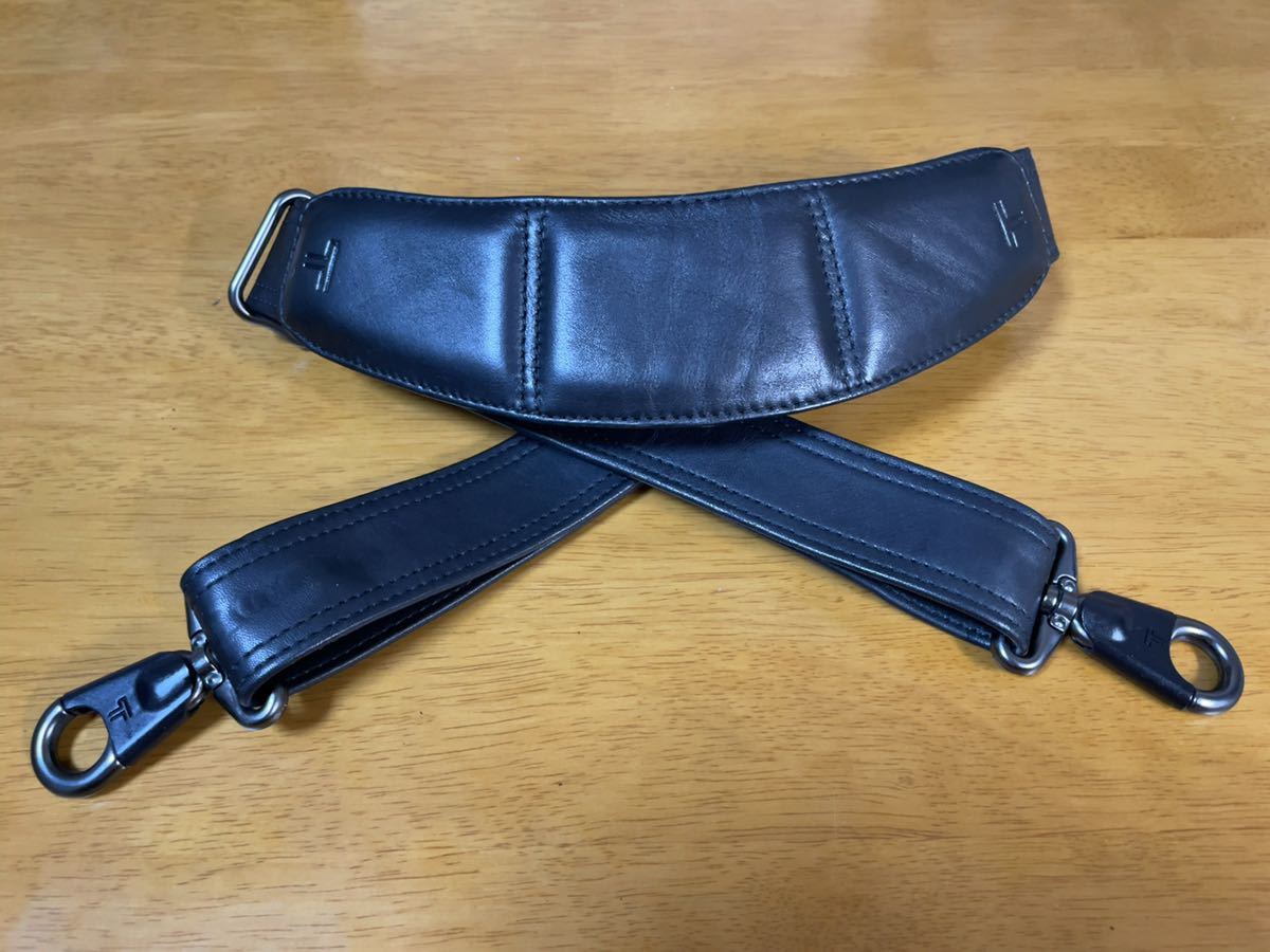 本物保証】 TUMI トゥミ ショルダーベルト 美品 tumi TUMI トゥミ ショルダーベルト 美品 tumi