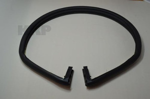  Suzuki Cappuccino (EA21R) rear pillar. weather strip 