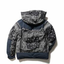 【新品未使用】 22AW 23 新品 FCRB f.c real bristol エフシーレアルブリストル SOPH ソフ DOWN BENCH PARKA ダウンジャケット バンダナ柄_画像2