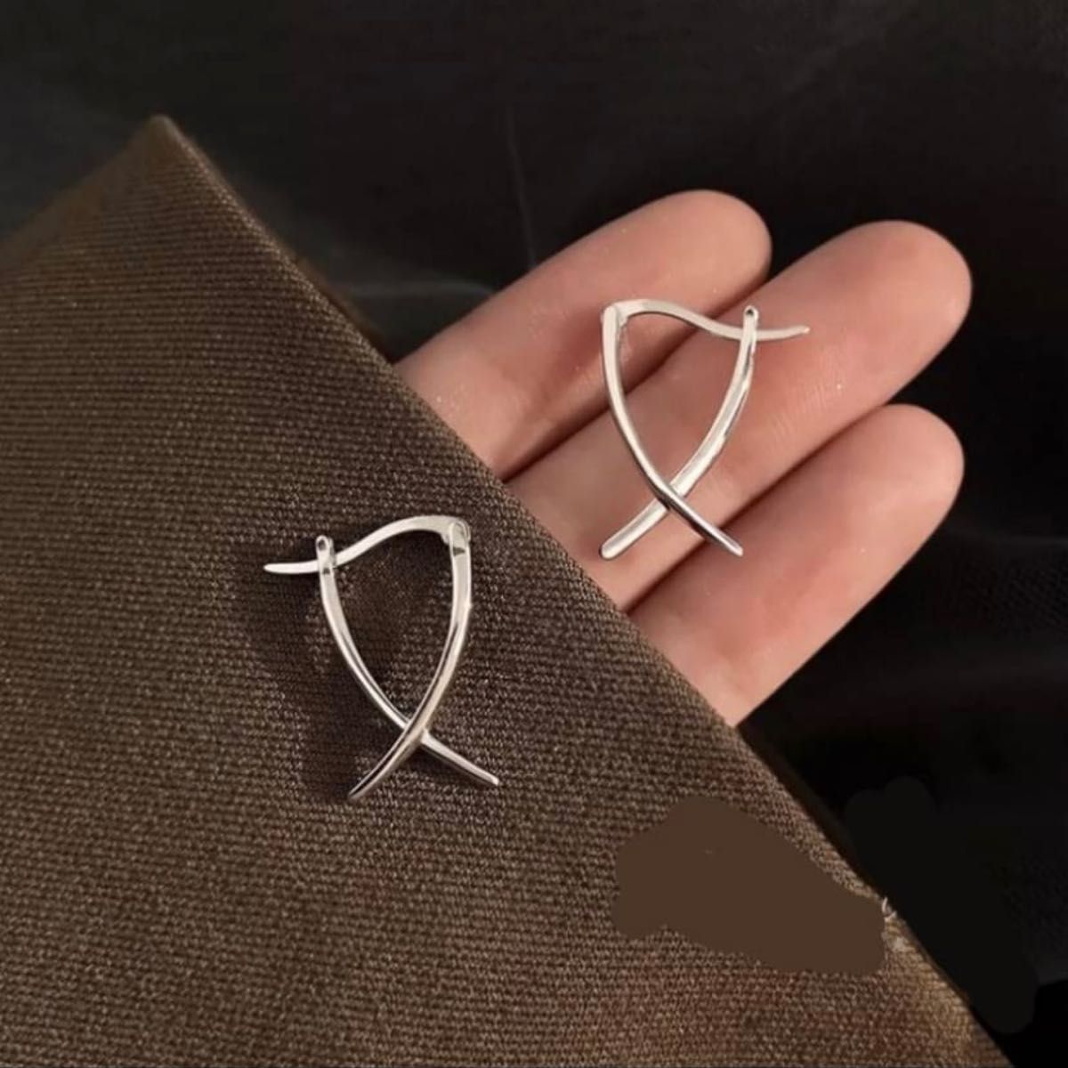 28割引 METALLIS スタッドピアス【値下げ交渉可】 アクセサリー ピアス