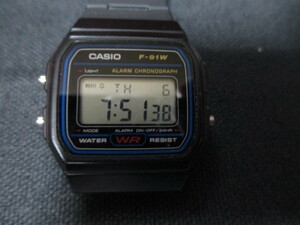 CASIO/カシオ デジタル腕時計 黒 ブラック チープカシオ F-91W チプカシ アラームクロノ 動作品