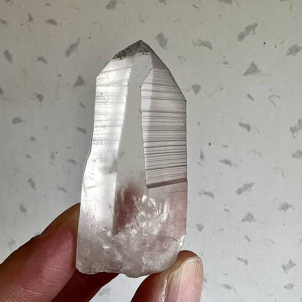 ハイクオリティ レムリアンシード 水晶 内包が氷みたい 1 コロンビア産