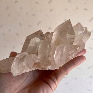 ハイクオリティ マニカラン ピンククラスター 美しい 形状が素敵 ヒマラヤ水晶の画像1